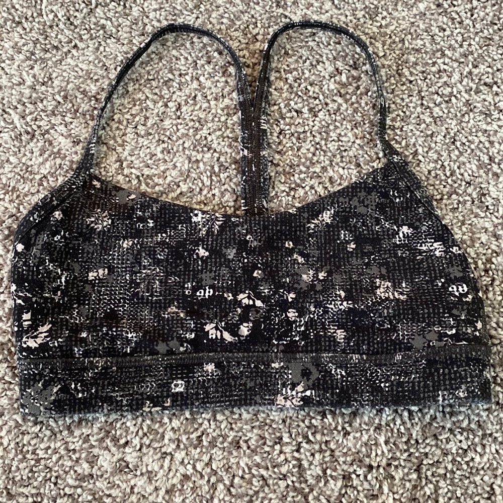 Lululemon Flow Y Sports Bra